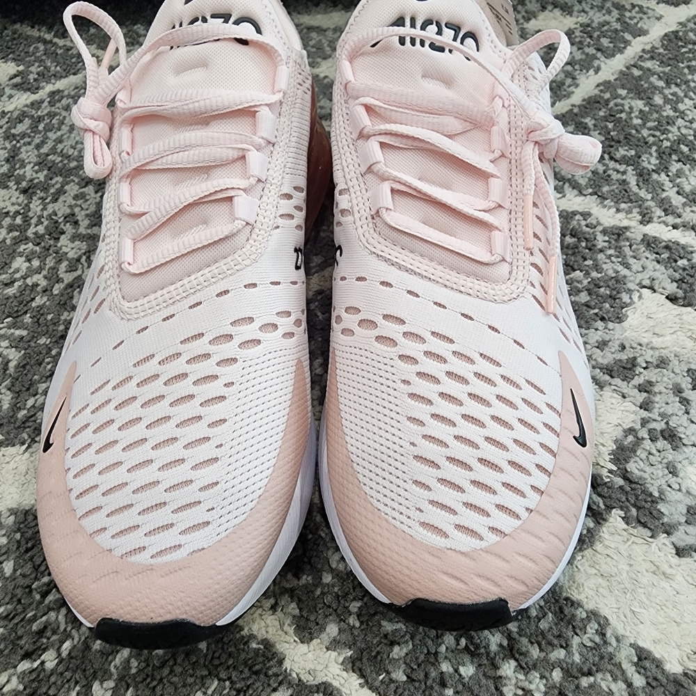 Nike nwob light soft pink women's airmax 270 - Picture 3 of 3